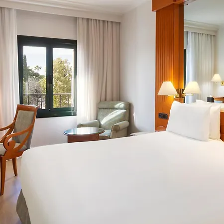 Hotel Exe Macarena 4*
